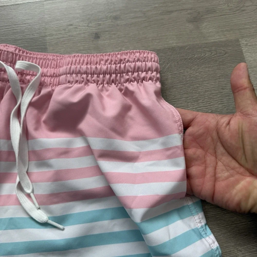 Chubbies The On The Horizons Swim Trunks Men Men`s XL Bathing Suit Short 5.5